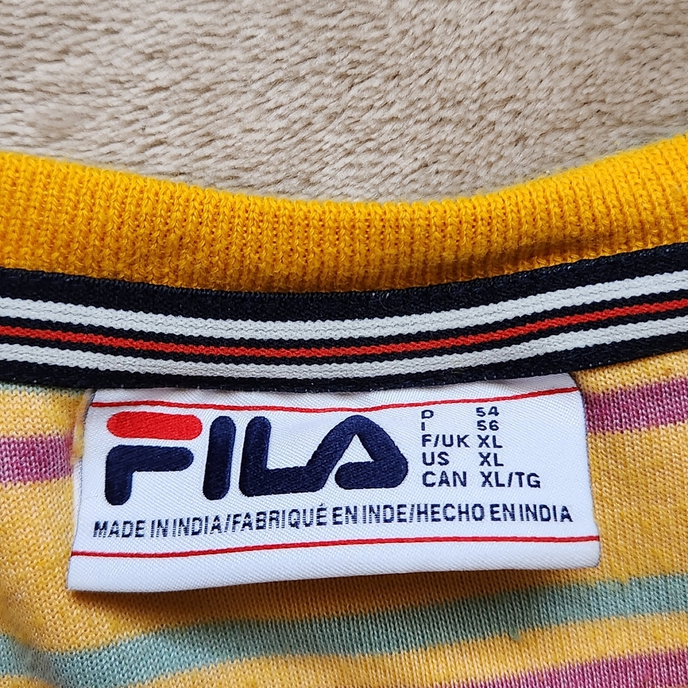 VINTAGE Fila - Picture 5 of 5